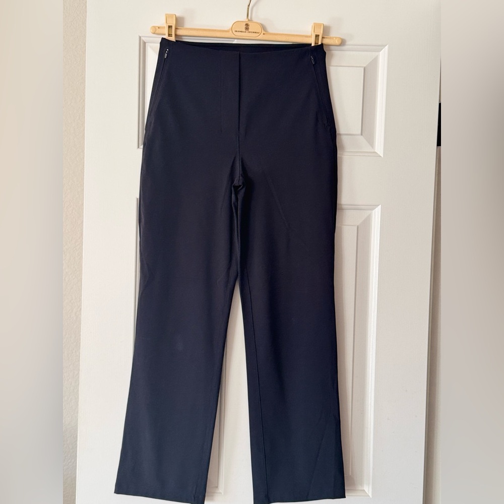 Lululemon Smooth Pull-On High-Rise Cropped Black Pant, Size 4, 25”, Excellent